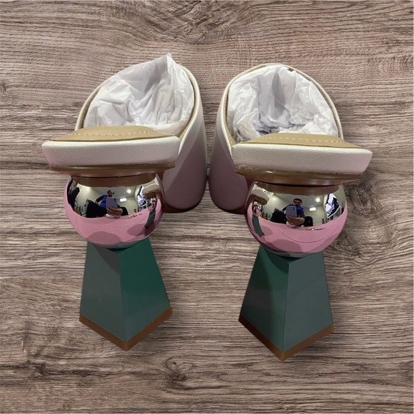 ALFANI Junnee White Leather Mules | Size 9 | Sculptural Heel | NWT - Picture 4 of 7